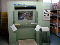 高性能振動溶着機(BRANSON VW 2800J)